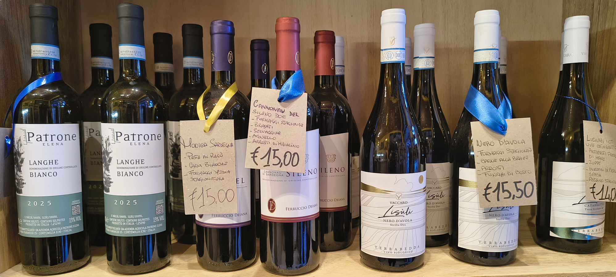 Etichette in enoteca: vini 3
